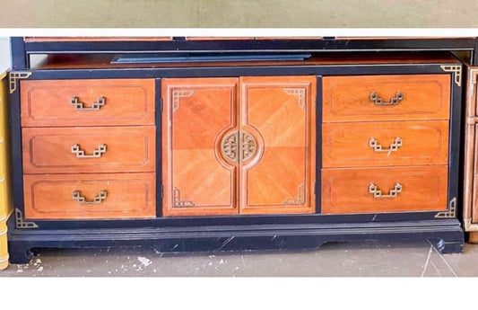 Chinoiserie’s Dresser