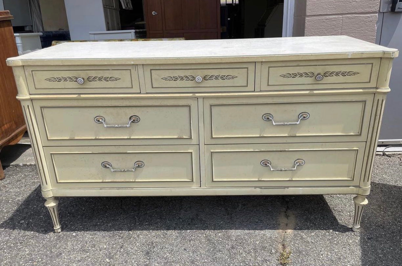 Traditional Dresser